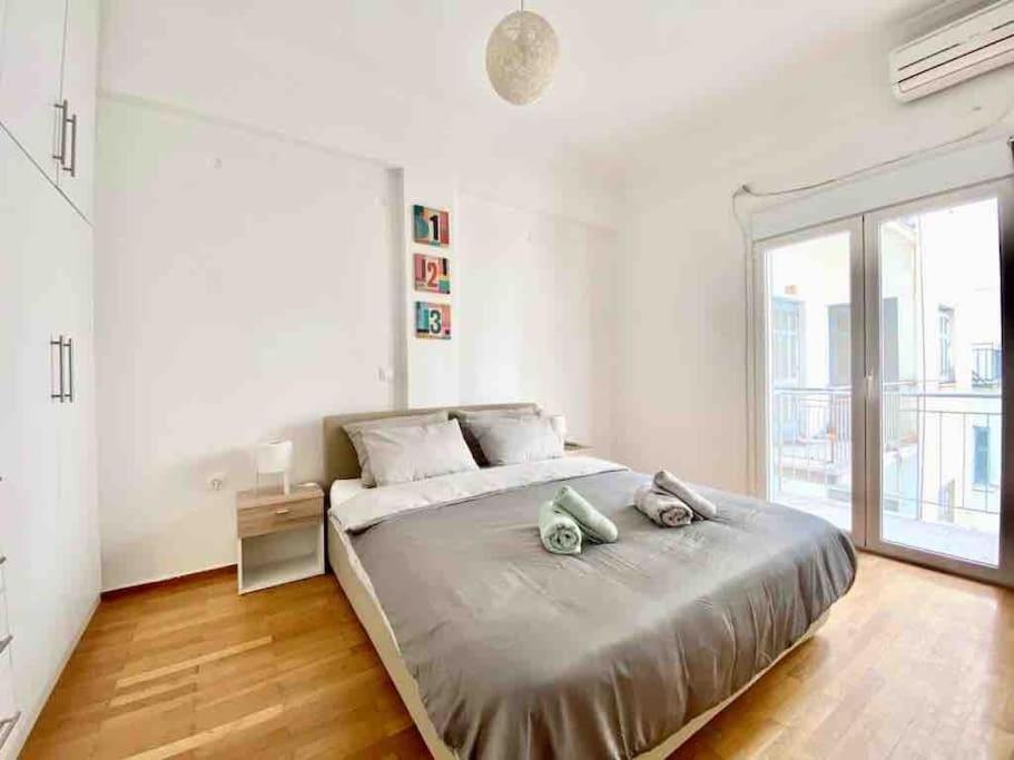 Lovely 1 Bedroom Apartment In Athens Luaran gambar